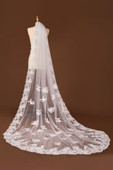 Wunderschöne Schleier für Hochzeitskleid Online