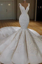 BMbridal Sexy White Meerjungfrau Stil Rüschen Hochzeit Dresses Träger Ärmellos V Ausschnitt Bridal Gowns With Applikation Online