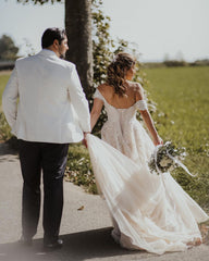 Suchen Sie Boho Brautkleider A Linie online bei babyonlinedress.de. Hochzeitskleider mit Spitze für Sie zur Hochzeit gehen.