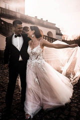 Finden Sie Elegante Hochzeitskleider A Linie online bei babyonlinedress.de. Brautkleider Mit Spitze nach maß zur Hochzeit gehen.