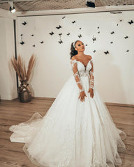 Finden Sie Moderne Brautkleider mit Ärmel online bei babyonlinedress.de. Hochzeitskleider A Linie Spitze für Sie zur Hochzeit gehen.