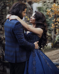 Bestellen Sie Elegante Abendkleider Prinzessin online bei Thekleid.de. Abendkleid Mit Spittze für Sie zum Abend party gehen.