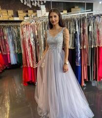 Suchen Sie Silber Abendkleider Lang Günstig online bei Thekleid.de. Abendmoden mit Spitze für Sie zum abend party gehen.