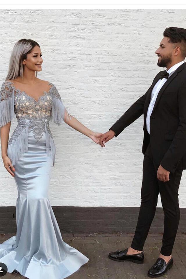 hier können Sie Silber Abendkleider Lang Günstig Mit Spitze online bei Thekleid.de. Abendmoden Abiballkleider für Sie mit nach Maße anfertigen service.