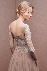 Thekleid.de als Weltmarktführer im Online-Einzelhandel, bietet eine große Auswahl an Hochzeitskleidern, Abendkleidern für Abendkleider, Kleidern für besondere Anlässe und Abiballkleider in hoher Qualität und zu erschwinglichen Preisen. Abiballkleid