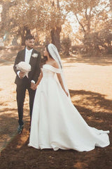 Suchen Sie Schöne Brautkleider A Linie online bei babyonlinedress.de. Schlichte Hochzeitskleider Satin nach maß zur Hochzeit gehen.