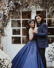 Bestellen Sie Elegante Abendkleider Prinzessin online bei Thekleid.de. Abendkleid Mit Spittze für Sie zum Abend party gehen.