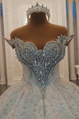 babyonlinedress.de als Weltmarktführer im Online-Einzelhandel, bietet eine große Auswahl an Hochzeitskleidern, Abendkleidern für Abendkleider, Kleidern für besondere Anlässe und Abiballkleider in hoher Qualität und zu erschwinglichen Preisen. Abiballkleid