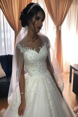 Kaufen Sie Schlichtes Brautkleid A Linie Spitze Ärmel online bei babyonlinedress.de. Brautmode Günstig Kaufen für Sie zur hochzeit online.