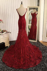 Thekleid.de als Weltmarktführer im Online-Einzelhandel, bietet eine große Auswahl an Hochzeitskleidern, Abendkleidern für Abendkleider, Kleidern für besondere Anlässe und Abiballkleider in hoher Qualität und zu erschwinglichen Preisen. Abiballkleid