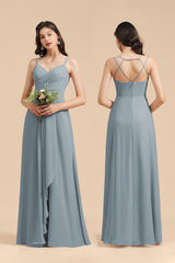 Affordable V Ausschnitt Ruffle Dusty Blue Chiffon Bridesmaid Dresses