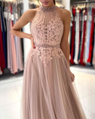 Bestellen Sie bei Thekleid.de Schönes Abendkleid Lang Rosa, Abiballkleider mit Spitze für Sie zum party gehen.