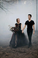 kaufen Sie bei babyonlinedress.de Schwarze Hochzeitskleider Prinzessin online. Brautkleid mit Spitze für sie nach maß zur Hochzeit gehen.