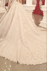 Hier können Sie bei babyonlinedress.de Wunderschöne Hochzeitskleider Prinzessin kaufen. Brautkleid mit Spitze für Sie zur Hochzeit gehen.