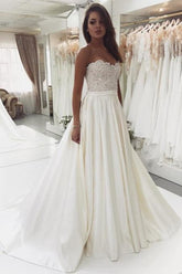 Kaufen Sie Designer Brautkleider A Linie online bei babyonlinedress.de. Hochzeitskleider Mit Spitze für Sie zur Hochzeit online.