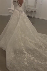 Kaufen Sie Luxus Brautkleider A Linie online bei babyonlinedress.de. Hochzeitskleider online Kaufen für Sie zur Hochzeit.