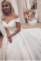 Hier können Sie bei babyonlinedress.de Designer Brautkleider Prinzessin online mit günstigen preis. Hochzeitskleider mit Spitze Online für Sie nach maß online zur hochzeit gehen.