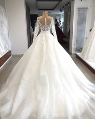 Hier können Sie Designer Brautkleider Mit Ärmel online bei babyonlinedress.de kaufen. Spitze Hochzeitskleider A linie für Sie nach maß zur Hochzeit gehen.