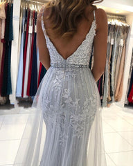 Hier können Sie Silber Abendkleider Lang Günstig bei Thekleid.de kaufen. Abiballkleider mit Spitze für Sie zum abiball gehen,