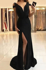 Kaufen Sie Schlichte Abendkleider Lang Schwarz online bei Thekleid.de. Chiffon Kleider Online für Sie zur abiball online.