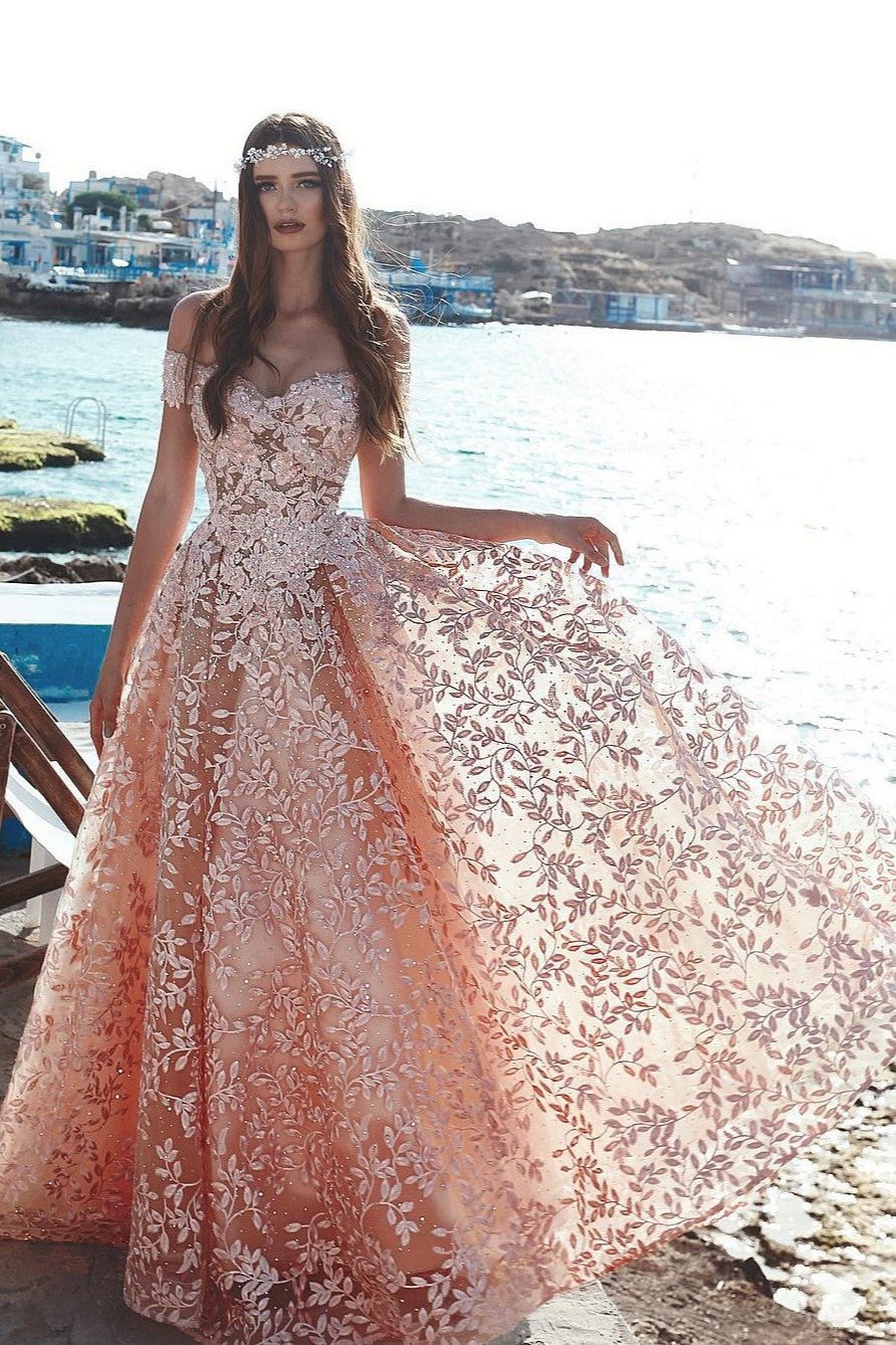 kaufen Sie Günstige Spitze Abendkleider online bei babyonlinedres.de. Lang Kleid Koralle für Sie zur Abend ball online.