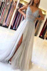 Hier können Sie Elegante Silver Abendkleider Online bei Thekleid.de kaufen. Abiballkleider Etuikleider Online für Sie mit nach Maße anfertigen service.