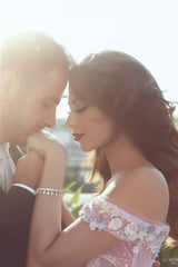 Thekleid.de als Weltmarktführer im Online-Einzelhandel, bietet eine große Auswahl an Hochzeitskleidern, Abendkleidern für Abendkleider, Kleidern für besondere Anlässe und Abiballkleider in hoher Qualität und zu erschwinglichen Preisen.