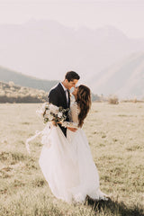 Suchen Sie Modern Hochzeitskleid mit Ärmel online bei babyonlinedress.de. Spitze Brautkleider Schlicht für Sie zur Hochzeit gehen.