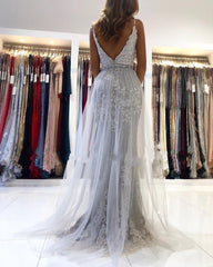 Hier können Sie Silber Abendkleider Lang Günstig bei Thekleid.de kaufen. Abiballkleider mit Spitze für Sie zum abiball gehen,