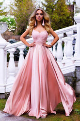 Wir verkaufen schöne rosa Abendkeider mit hoch Schlitz in hoch Qualiät. Die neue Design sieht elegant aus.