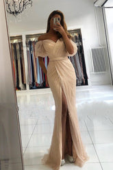 Hier können Sie bei Thekleid.de Abendkleider Lang Glitzer online. Festliche Kleider mit Ärmel für Sie zum party gehen.