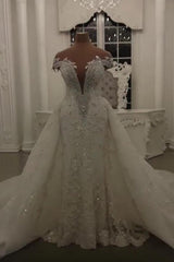 Kaufen Sie Luxus Brautkleider A Linie online bei babyonlinedress.de. Hochzeitskleider online Kaufen für Sie zur Hochzeit.