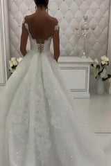 Bestellen Sie Elegante Brautkleid A Linie online bei babyonlinedress.de. Hochzeitskleider Mit Spitze Online für Sie zur Hochzeit online.