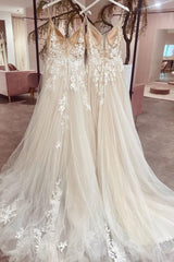 BMbridal Späghetti-Träger V Ausschnitt Hochzeit Dress Ärmellos With Spitze Applikation