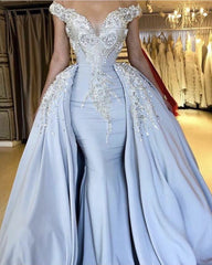 Suchen Sie Luxus Abendkleider Lang Günstig online bei Thekleid.de. Abiballkleider mit Glitzer für Sie zum Abiball gehen.