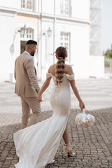 Finden Sie Schlichte Brautkleider meerjungfrau online bei babyonlinedress.de. Hochzeitskleider Günstig Online aus Satin zur Hochzeit gehen.