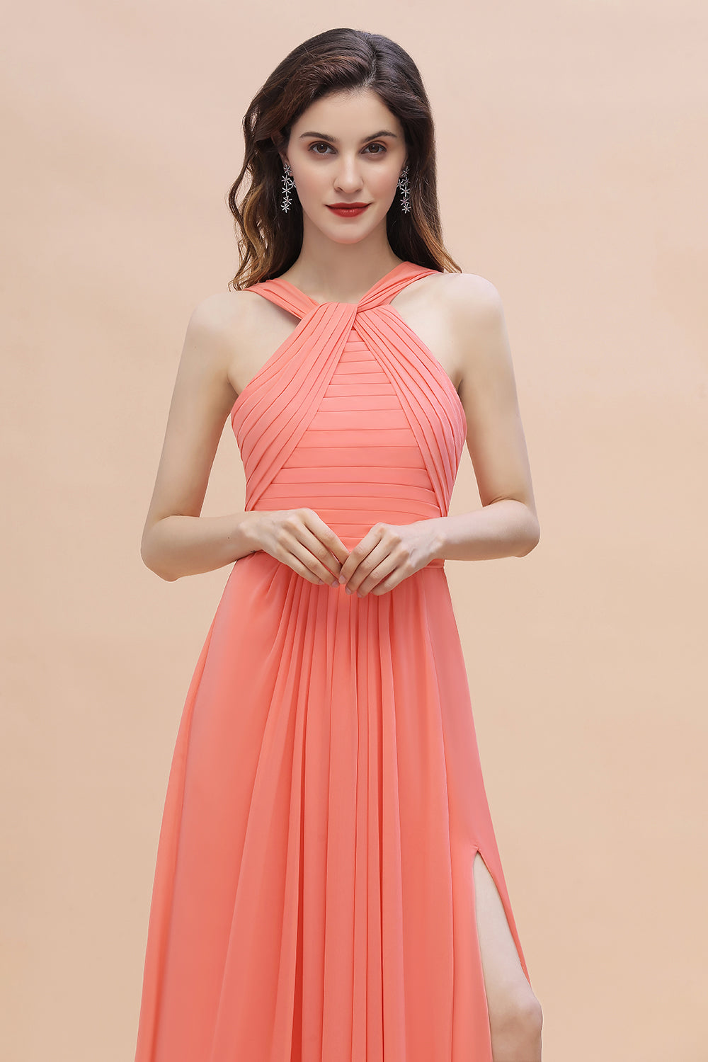 Suchen Sie Brautjungfernkleider Lang Coral online bei babyonlinedress.de. Chiffon Kleider Brautjungfern maß geschneidert bekommen.