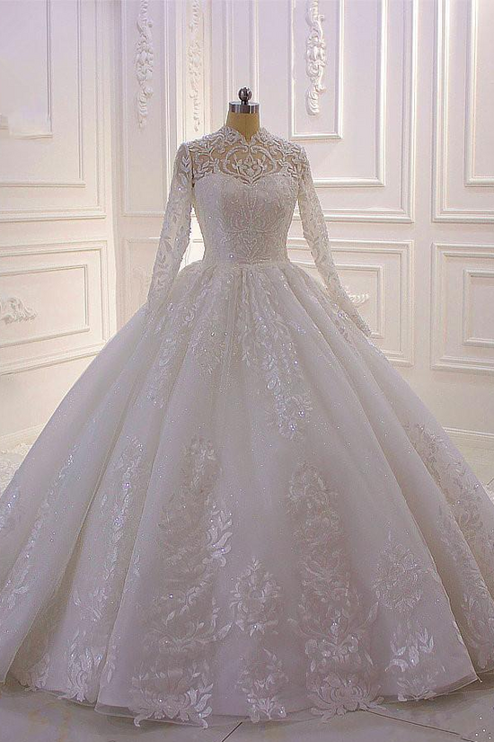 Finden Sie Designer Hochzeitskleider A Linie online bei babyonlinedress.de. Brautkleider Spitze Ärmel Online für Sie zur Hochzeit gehen.