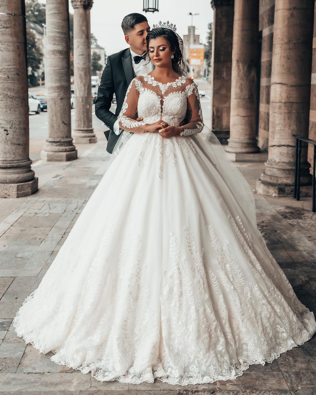 Bestellen Sie Designer A linie Hochzeitskleider Mit Ärmel online bei babyonlinedress.de. Brautkleider mit Spitze für Sie zur Hochzeit gehen.