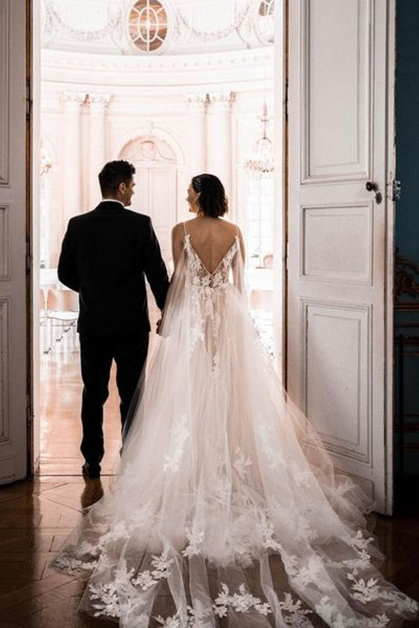 Finden Sie Elegante Hochzeitskleider A Linie online bei babyonlinedress.de. Brautkleider Mit Spitze nach maß zur Hochzeit gehen.