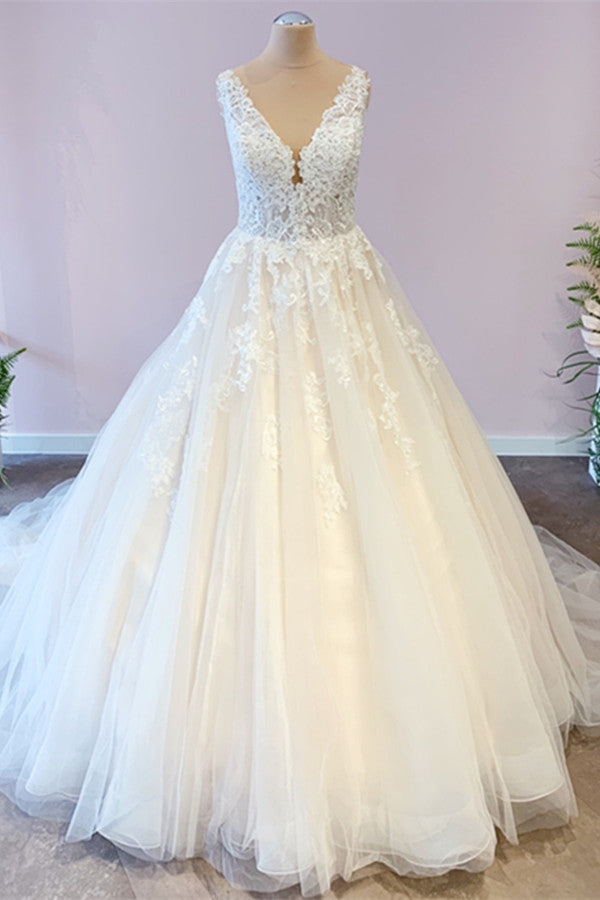 Bestellen Sie bei babyonlinedress.de Elegante Hochzeitskledier A Linie online. Brautmoden mit Spitze für Sie zur Hochzeit gehen.