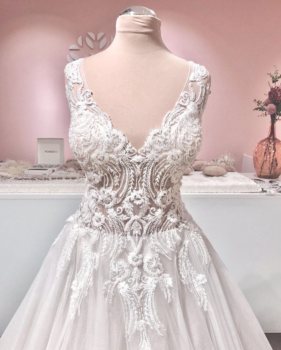 Finden Sie Vintage Hochzeitskleid A Linie Spitze online bei babyonlinedress.de. Brautkleider Tüll Online für Sie zur Hochzeit gehen.