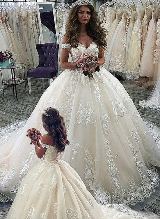 Hier können Sie Günstig Blumenmädchenkleider Spitze online bei babyonlinedress.de kaufen. Kinder Hochzeitskleider Online für Sie mit hocher Qualität zur Hochzeit.