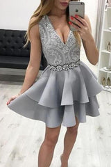 Kaufen Sie Silber Cocktailkleider Mit Spitze online bei Thekleid.de. A Linie Abiballkleider Ballkleider Kurz für Sie nach Maße online kaufen.