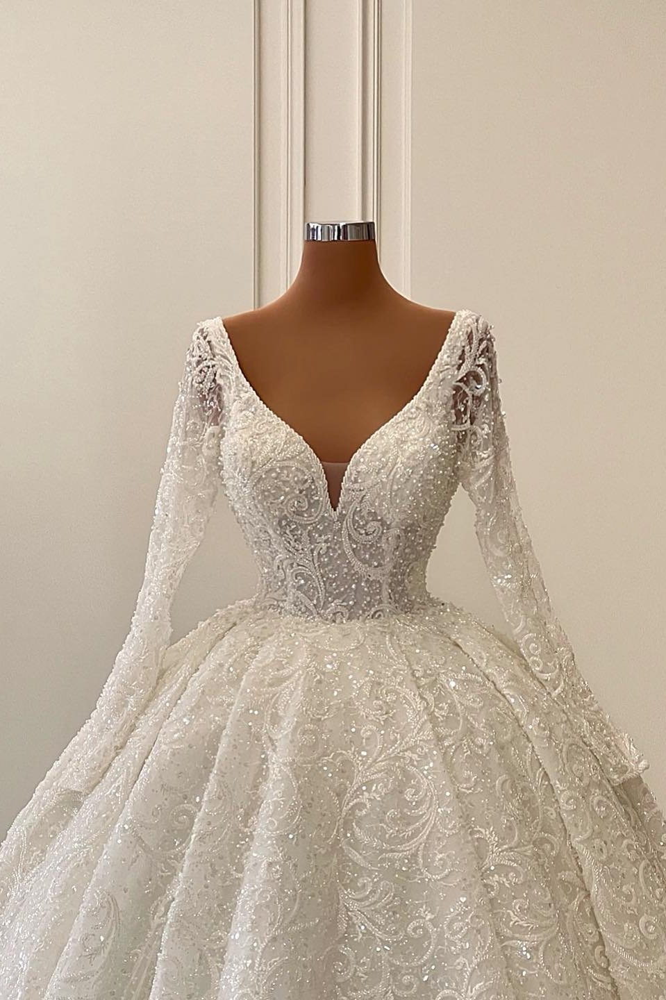 Bmbridal Langarm V Ausschnitt Hochzeit Dress Duchesse/Herzogin With Spitze