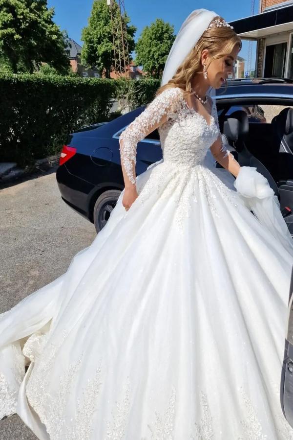 Kaufen Sie Wunderschöne Brautkleider Lang Ärmel bei babyonlinedress.de. Hochzeitskleider mit Spitze aus tüll nach maß zur Hochzeit gehen.