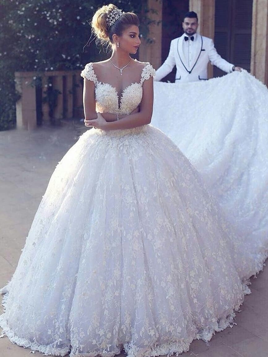 Designer Ihre Elegante Brautkleider Prinzessin online bei babyonlinedress.de. Weiße Spitze Hochzeitskleider Online für Sie nach maß zur Hochzeit gehen.