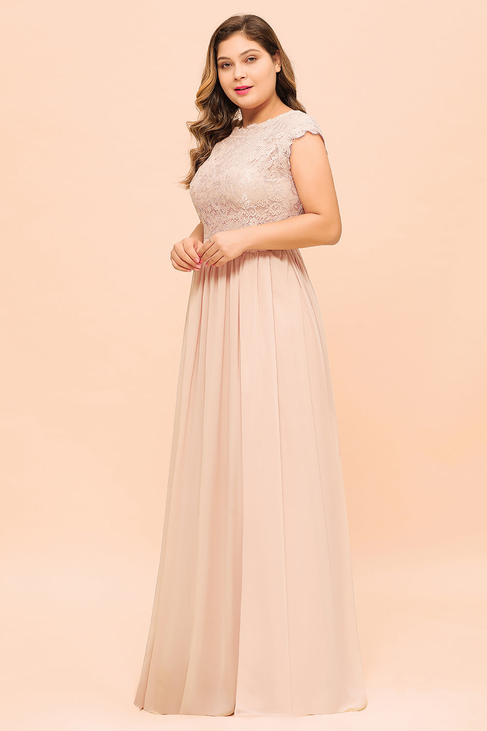 Finden Sie Champagne Übergroße Brautjungfernkleider online bei babyonlinedress.de. Brautjungfernkleid Große Größe für Sie zur Hochzeit gehen.