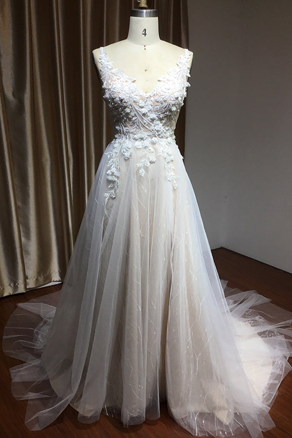 Bestellen Sie Schlichtes Brautkleid Tüll online bei babyonlinedress.de. Hochzeitskleider A Linie Spitze für Sie zur Hochzeit gehen.