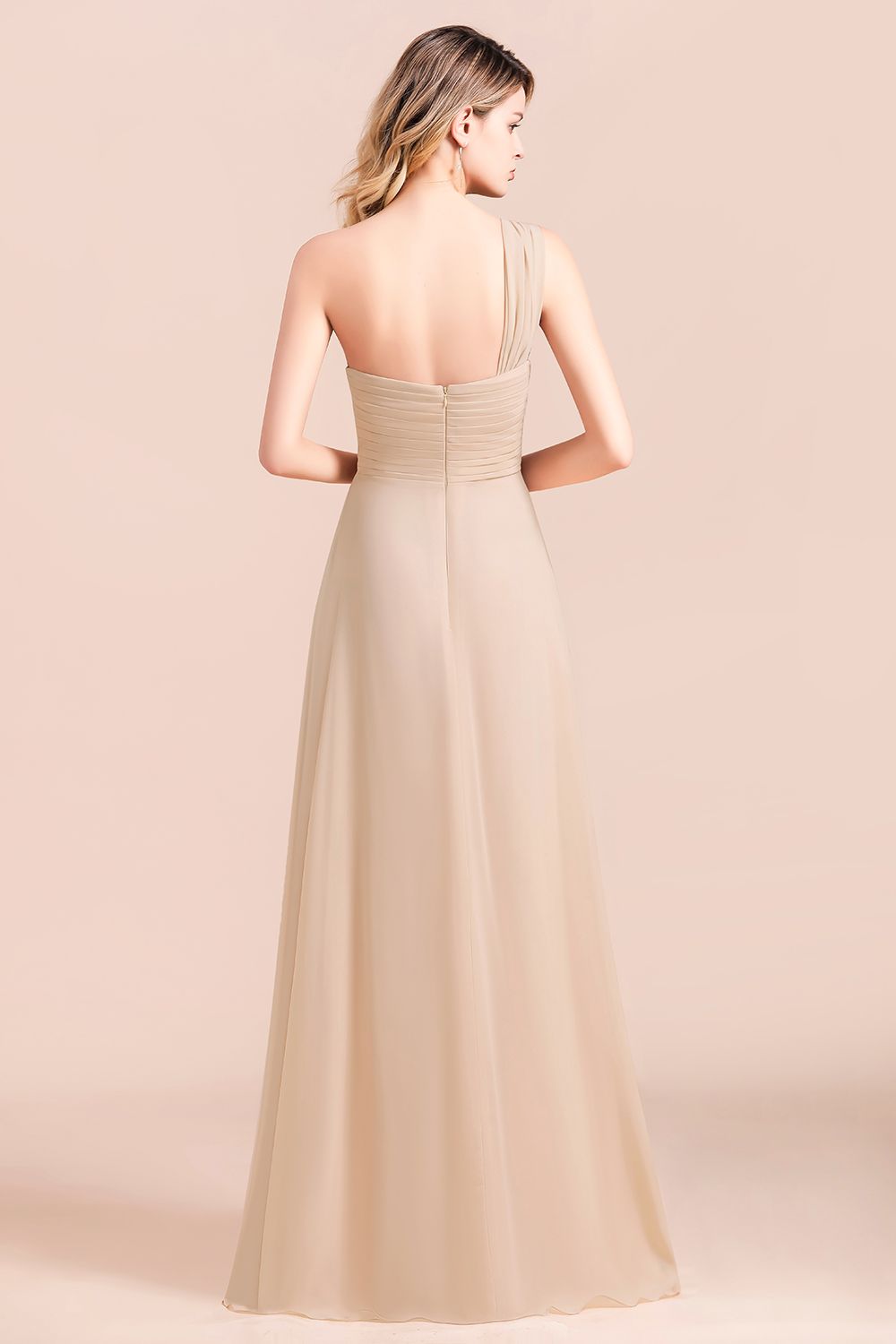 Bestellen Sie Champagne Brautjungfernkleider Lang online bei babyonlinedress.de. Chiffon Brautjungfernkleid Günstig für Sie zur Hochzeit gehen.